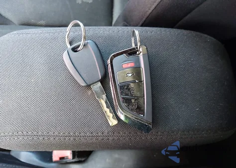 2017 Jeep Renegade Latitude Fwd z USA, uszkodzony, nr VIN ZACCJABB2HPF37926